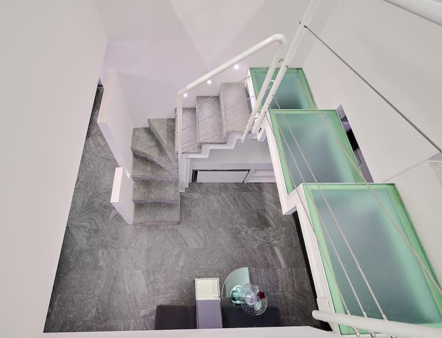 Fioravanti Suite Milan Bagian luar foto