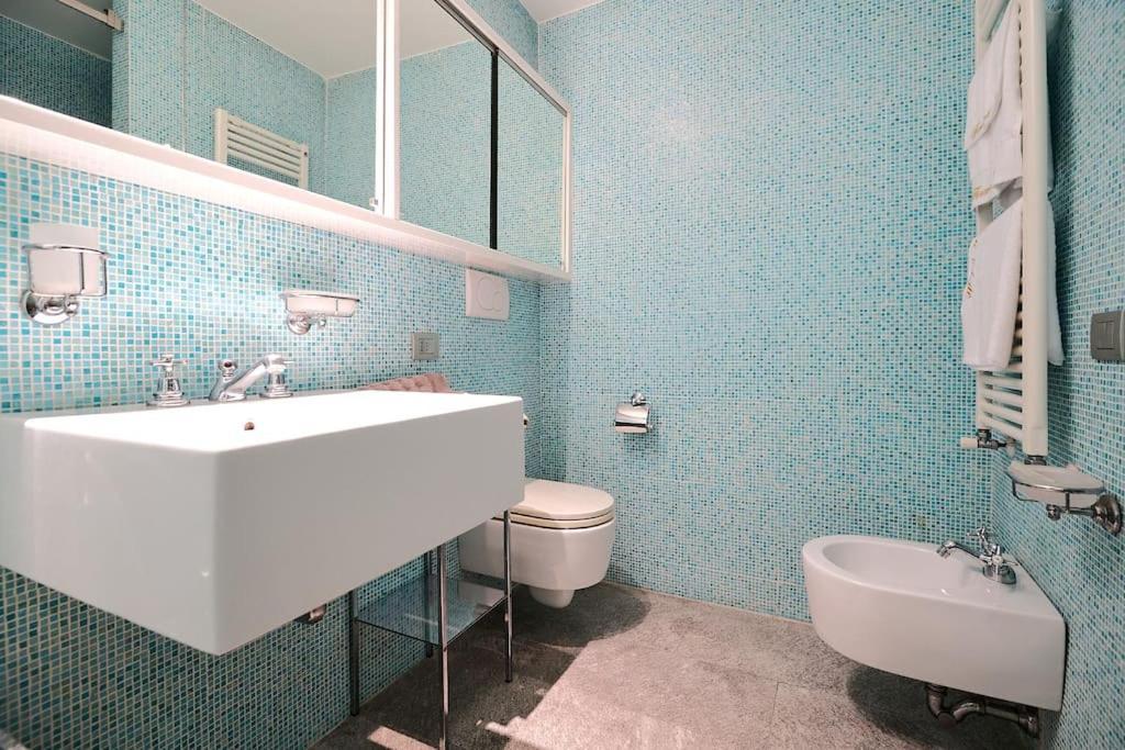 Fioravanti Suite Milan Bagian luar foto