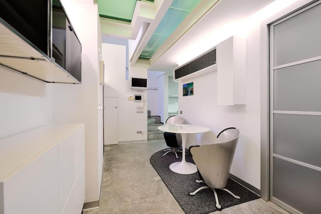 Fioravanti Suite Milan Bagian luar foto