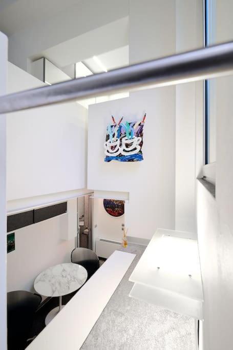 Fioravanti Suite Milan Bagian luar foto
