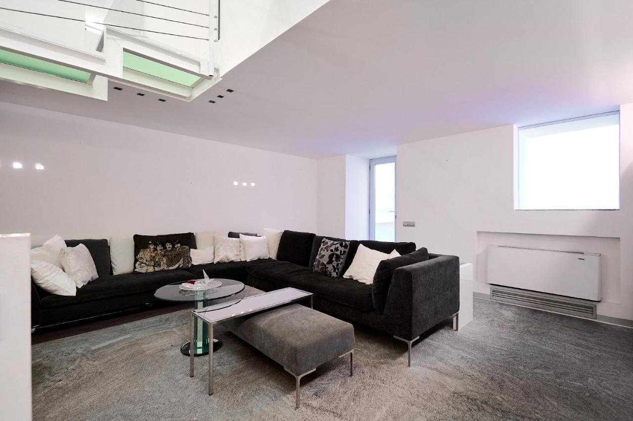 Fioravanti Suite Milan Bagian luar foto